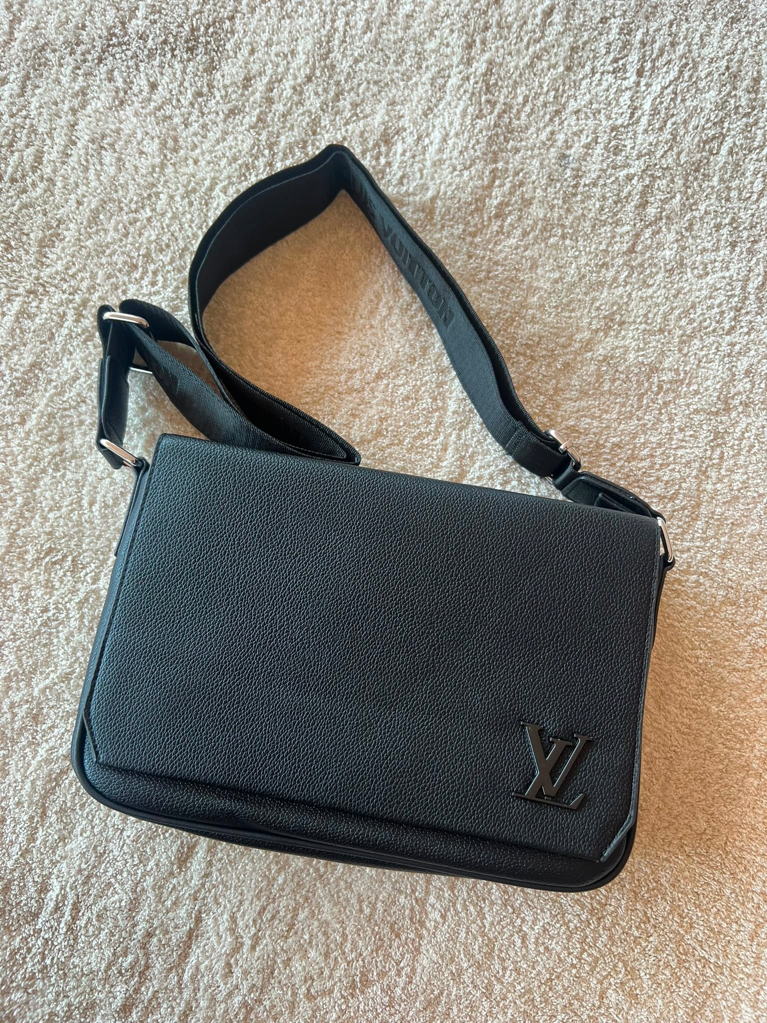 Bolso Louis Vuitton Negro Messenger