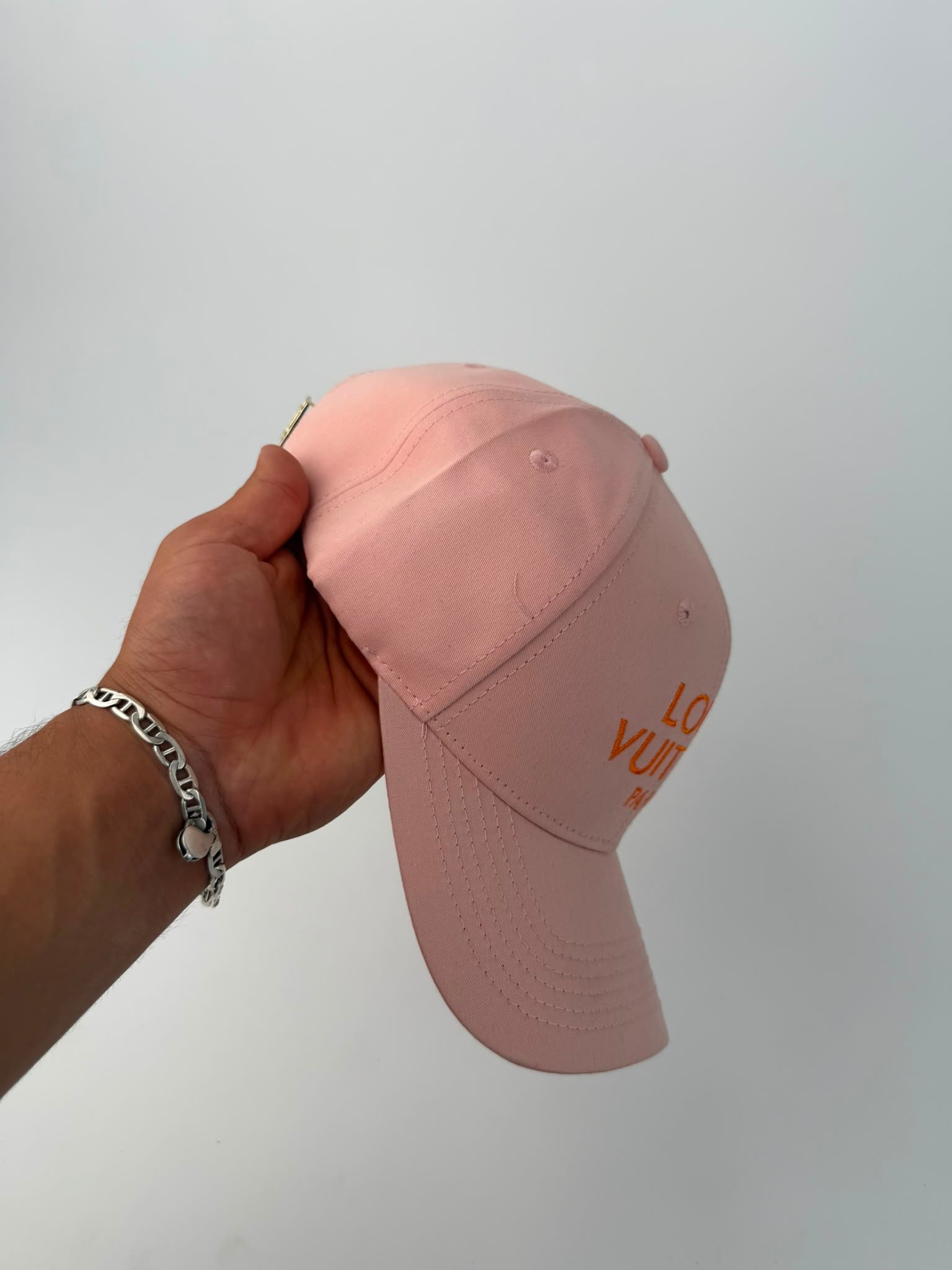 Gorra Louis Vuitton Paris Rosa